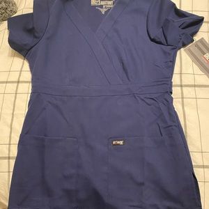 Scrub top